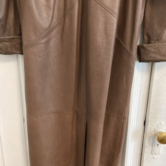 Vintage Jaqueline Ferrar long coat. Medium. Brown leather. - Picture 7 of 9